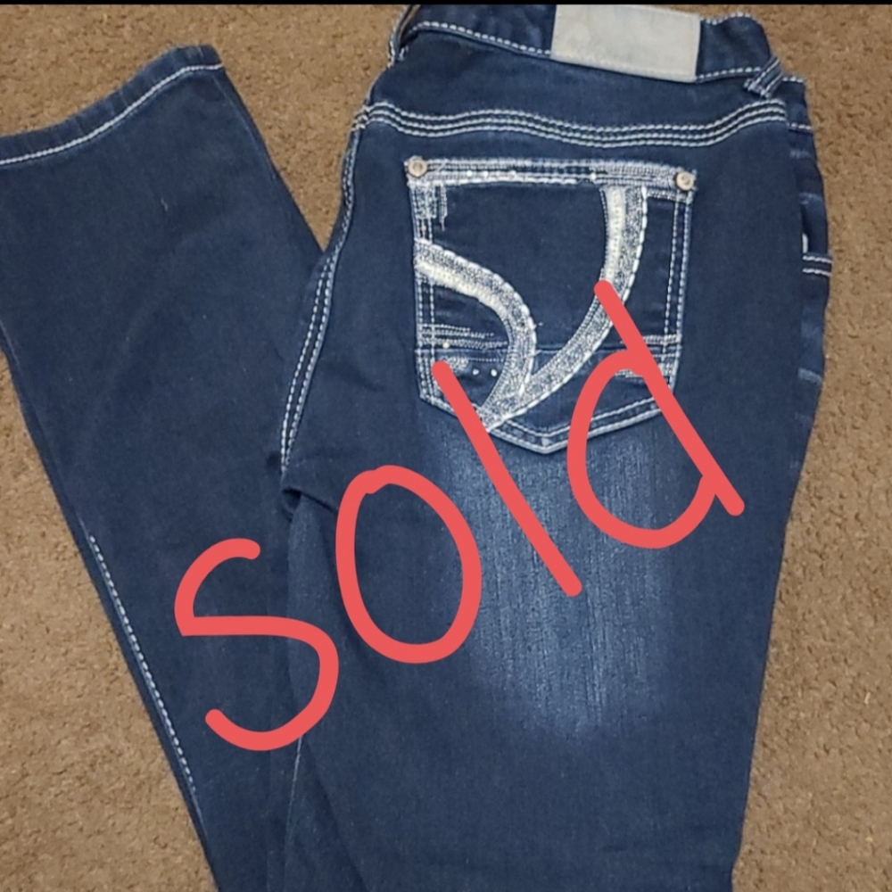 SOLD--Ariya's skinny Jeans
